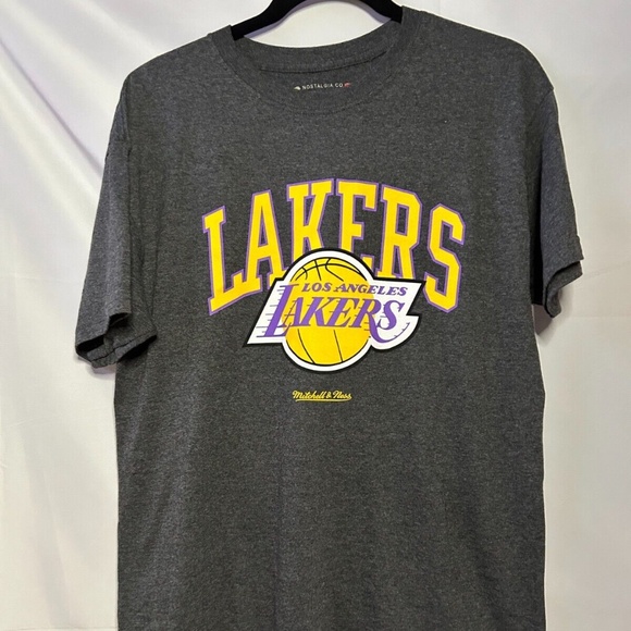Mitchell and Ness L.A. Lakers Medium Shirt - Picture 1 of 5